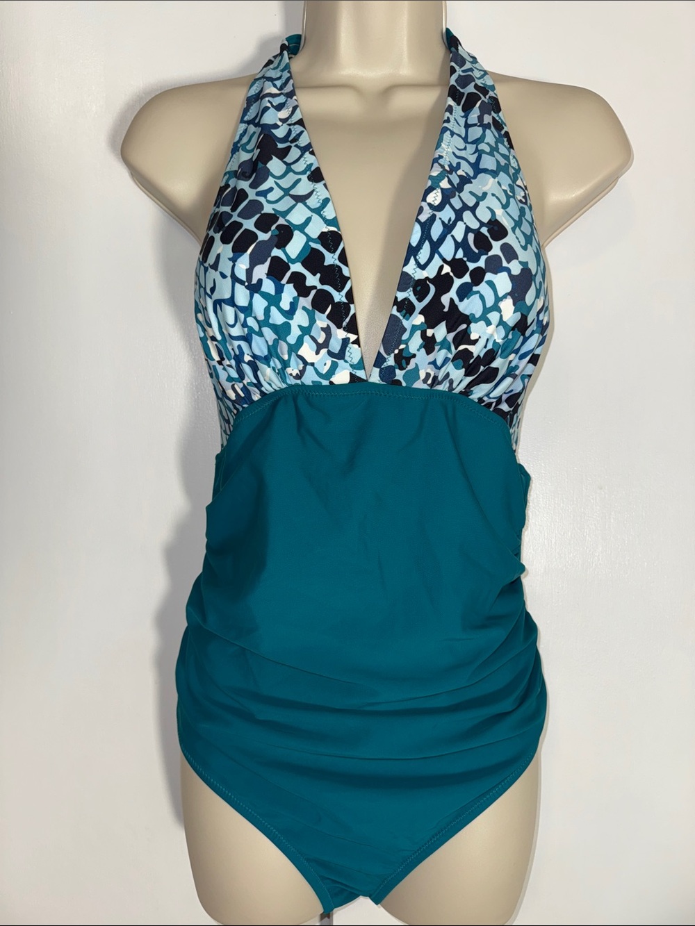 Cupshe Plunging V-Neck One Piece Swimsuit w Snake Print Women’s XL Extra Large